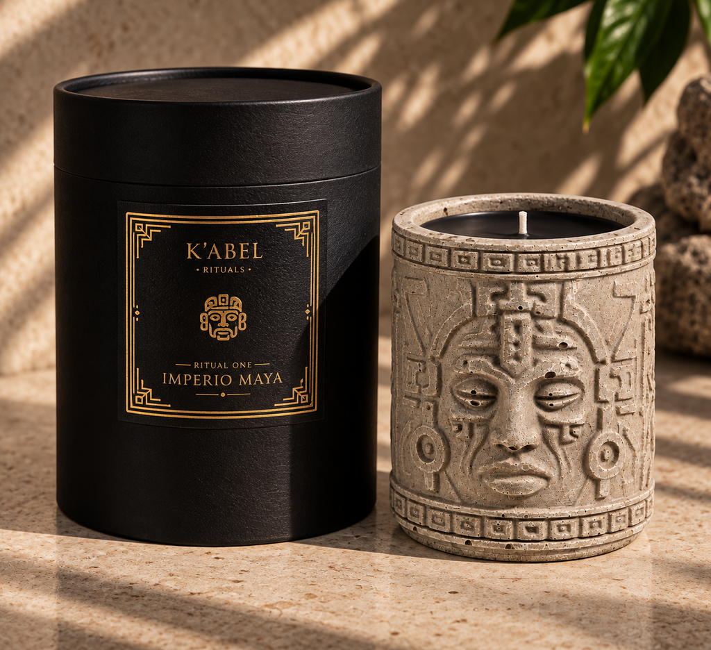 Itzamná handmade candle from the Imperio Maya collection